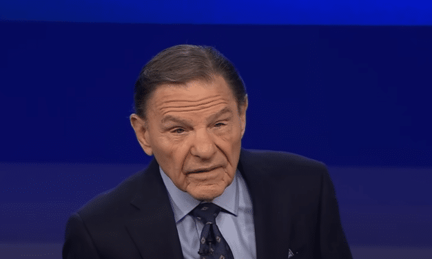 Kenneth Copeland says he will live to be 120 years old after “Deal made with God”